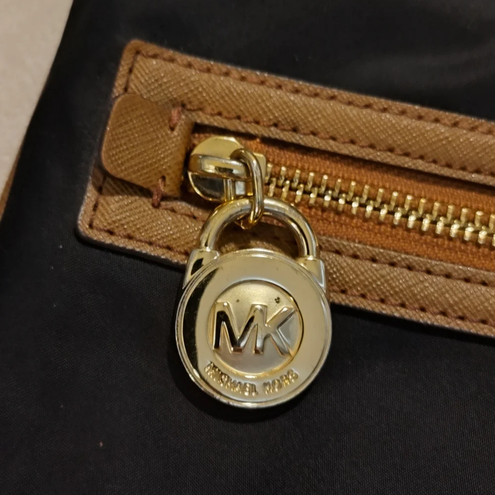 Michael Kors Black and Brown Crossbody Bag - Picture 4 of 13